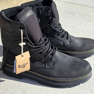 Dr. Martens Mens 11 Iowa Waterproof Boots